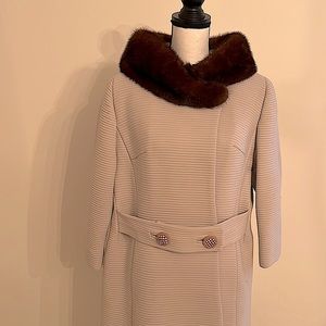 Vintage Pale Taupe 50’s Era Mink Trim A Line Ribbed Wool Embellished Coat Size M